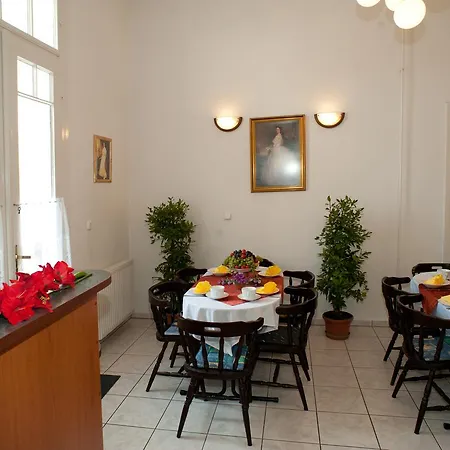 Sissy فندق مبيت وإفطار *