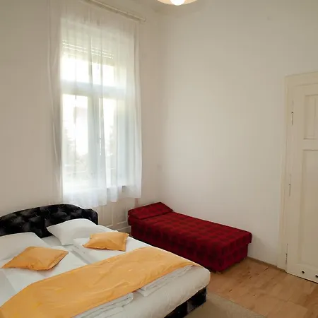 Sissy * كيستاي