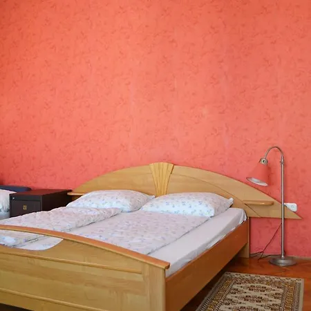 Sissy * كيستاي